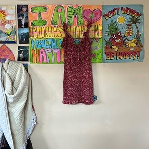 Bodycon ribbed flower dress off shoulder or on shoulder goes either way. Rl cute